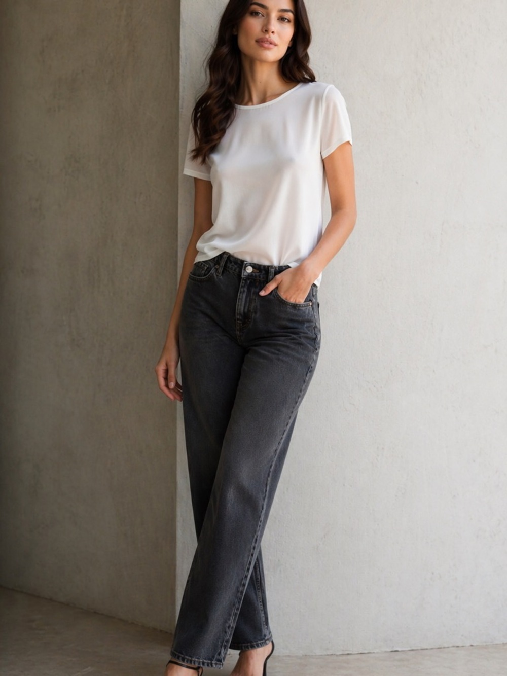 Babaton White Lightweight Sheer Tee Size Small Minimalist Basic